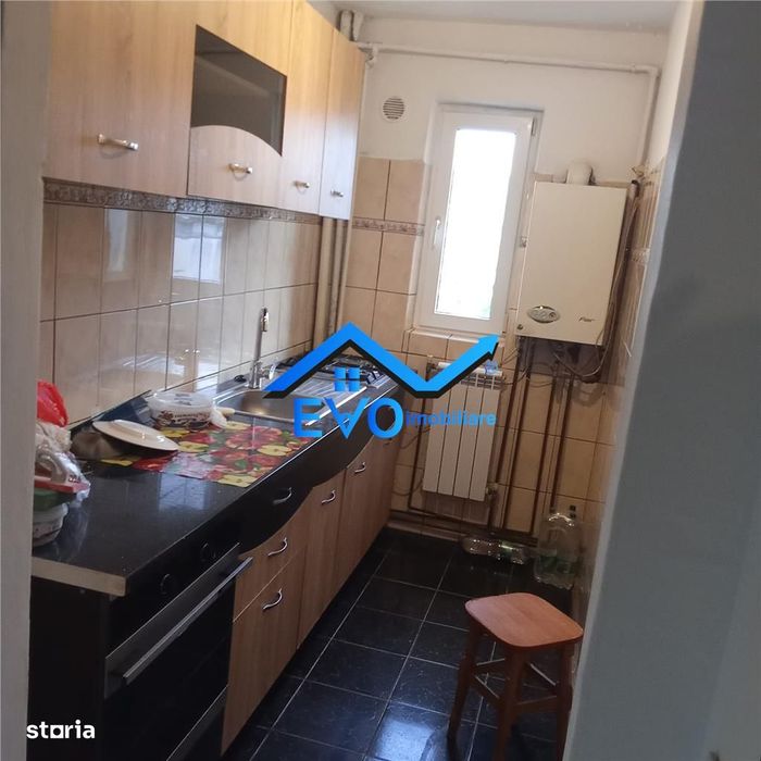 Apartament de inchiriat cu 2 camere, decomandat, etaj intermediar, Ale