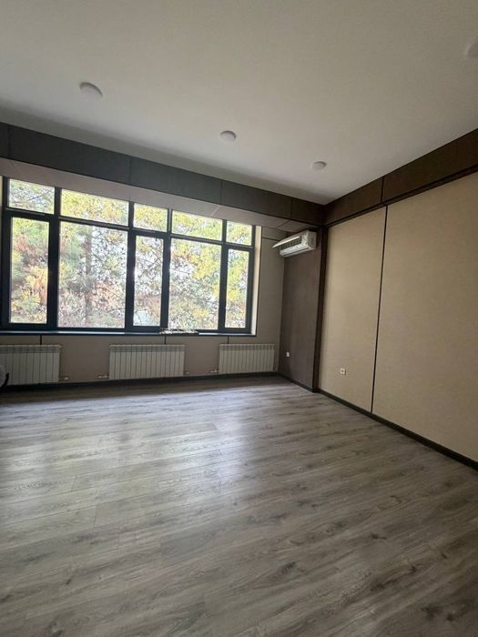 Сдаётся нежилое помещение 2 этаж,200 кв.м Узбефильм