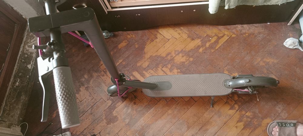 Продам электросамокат