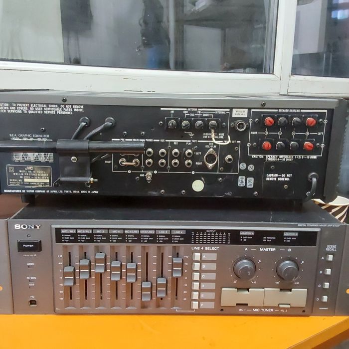 Vând 2 Sisteme Audio de înaltă calitate JVC și Sony