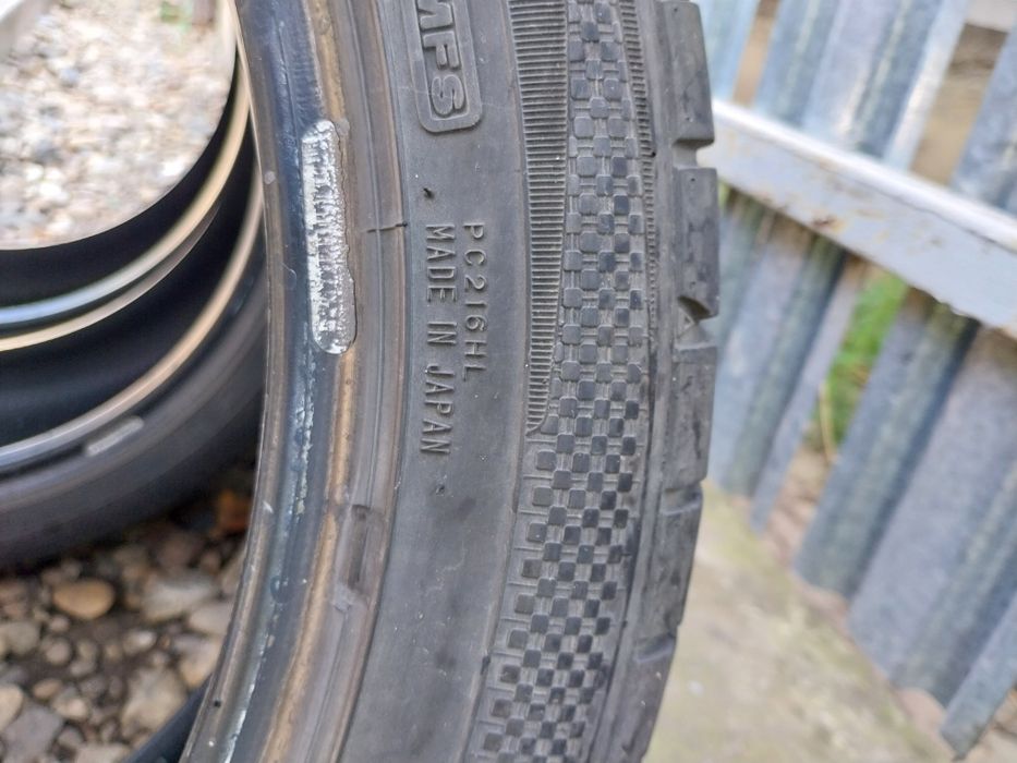 Anvelope dunlop 215 45 18