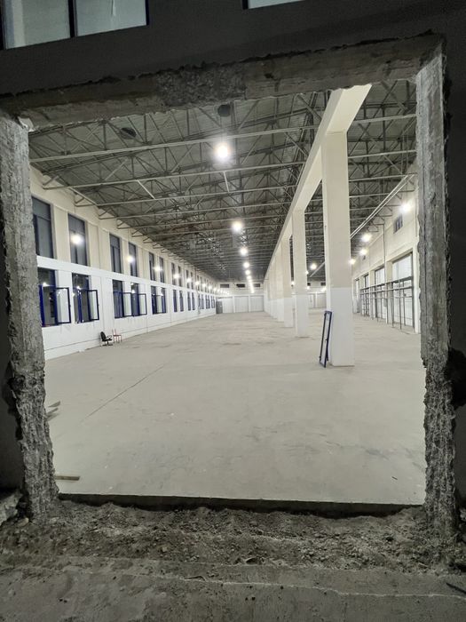 Сдаётся складское помещение площадью  в промзоне Сабира Рахимова.