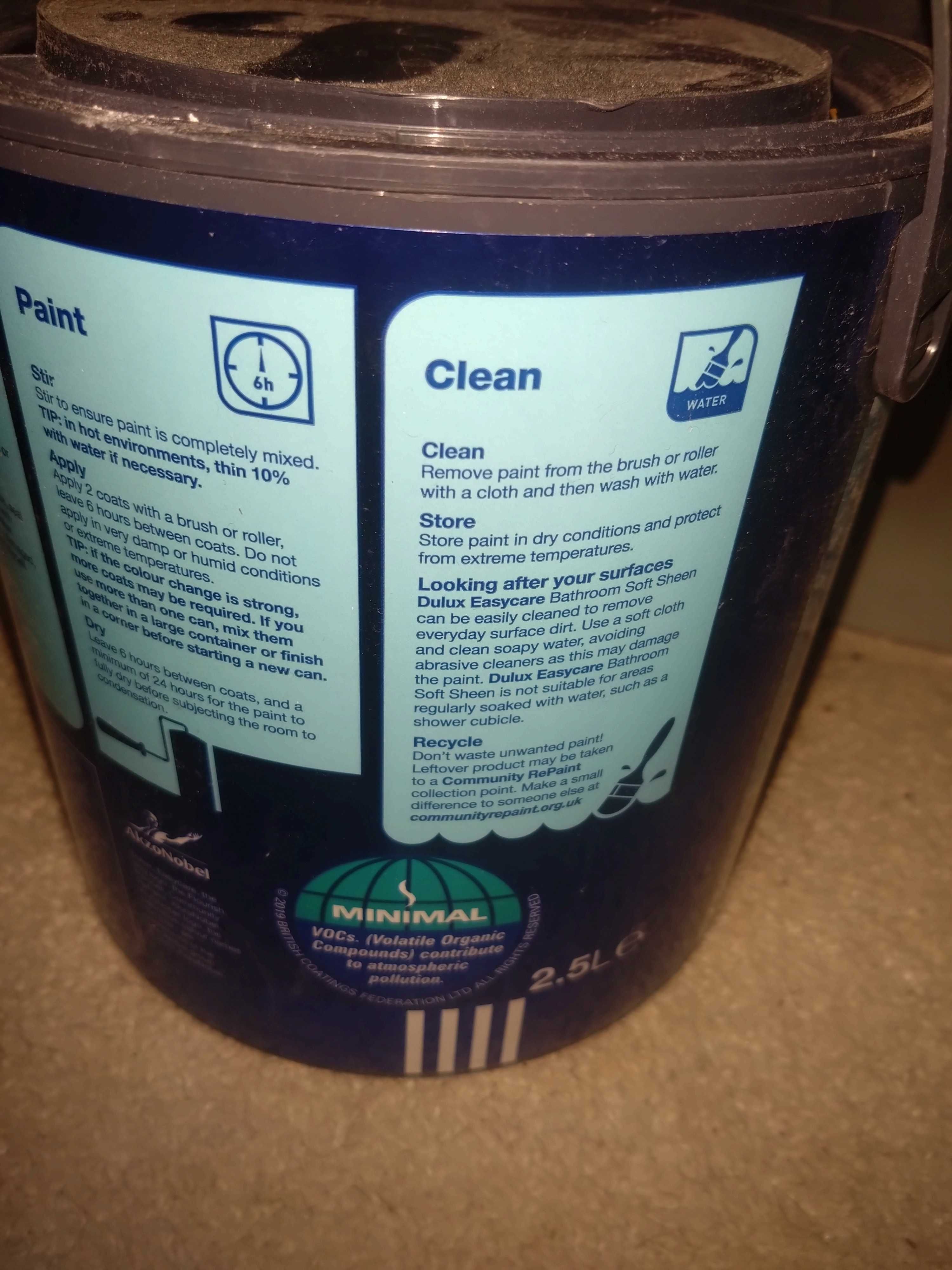 Боя за баня Dulux 2.5л