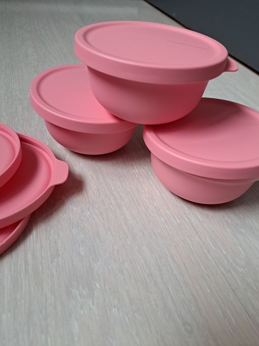 Tupperware овали