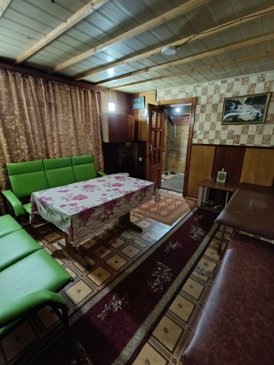 Участок 6 соток. 2 дома (2 и 3-х комн.). Сергели-2 (рядом с Ярмаркой)