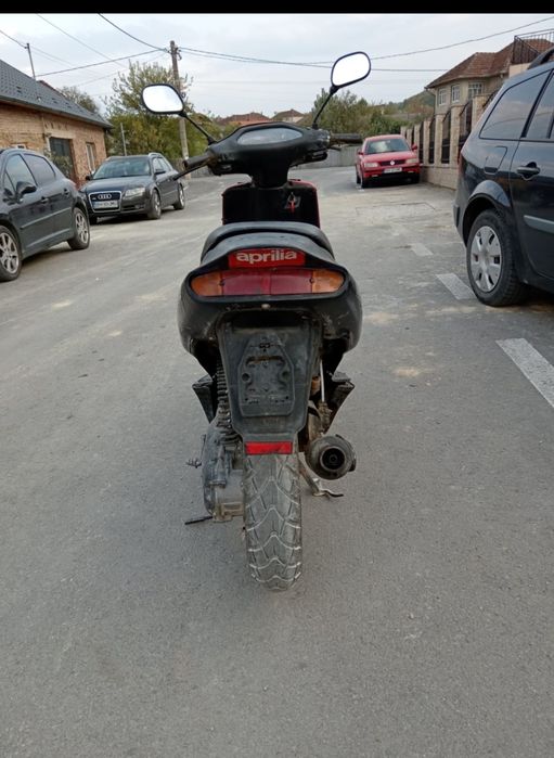 Vând scuter Aprilia Sr50