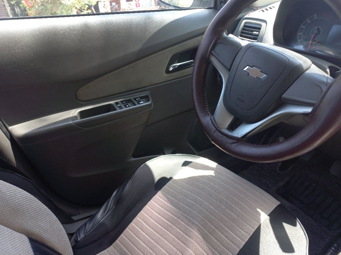 Qobilt 2013 y yurgani xalol 175000 km radnoy metan bo  3 pazitsiya