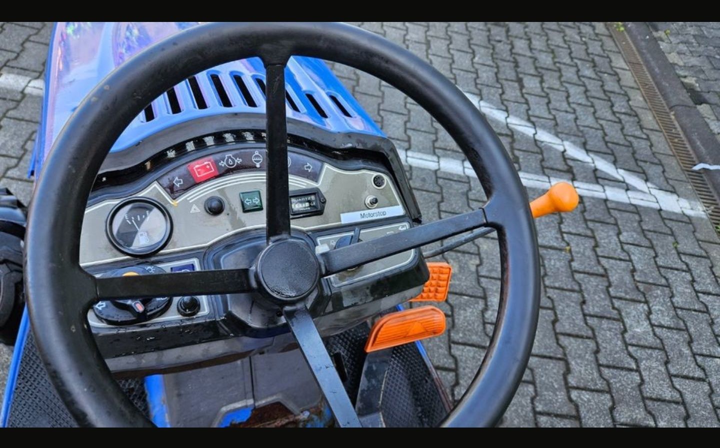 Tractor Iseki 23cp 4x4 - hidrostatic