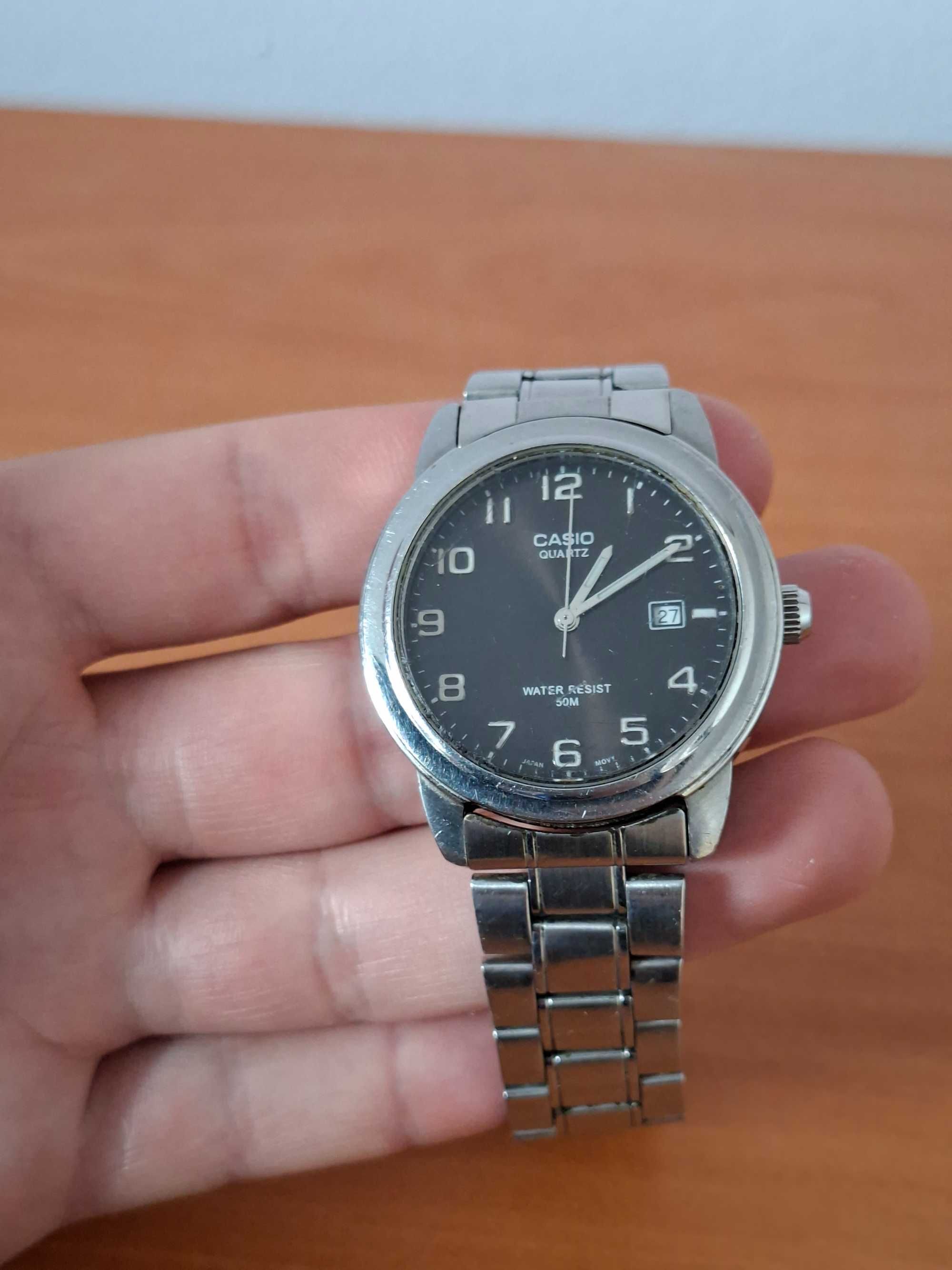 Casio мъжки часовник Collection – стилен, с метална верижка