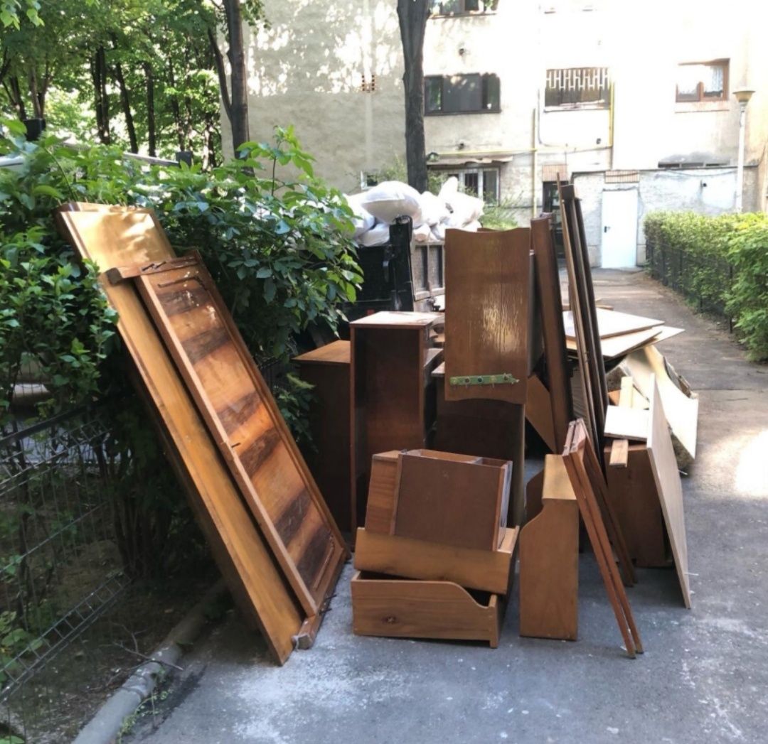 Debarasări apartamente poduri pivnite curți garaje subsoluri