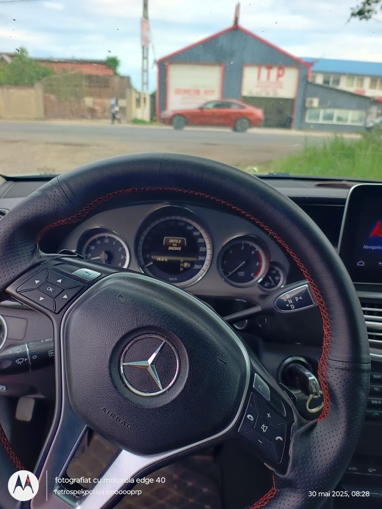 Vând Mercedes E200 Avangarde ,motor defect