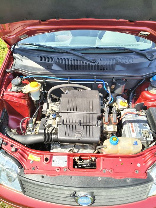 Fiat Albea cu 31.000 km ! Toate dotările ! unic proprietar ! Auto-Pass