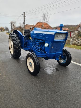 Tractor Ford 2 manete 45cp