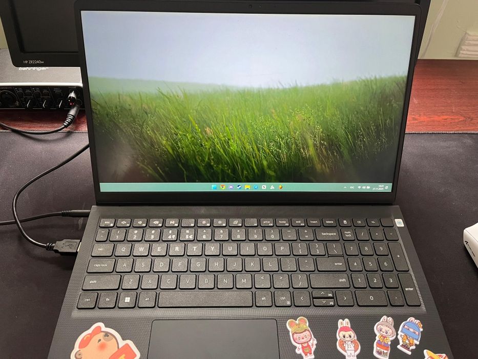 Продам Dell Vostro 3520 — i7-1255U / 16GB / 512GB / 15.6" FHD