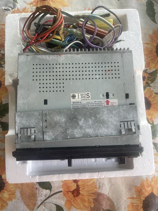 Sony XR-5352. Radiocasetofon de masina