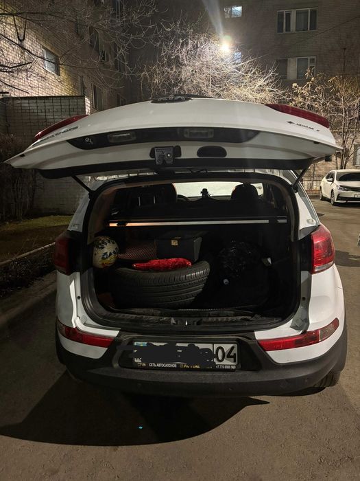 KIA Sportage  автомобиль
