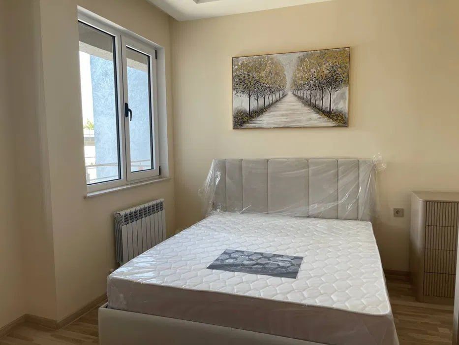 ЖК: “Zarafshan City” ул.Бобура
2-х комнатная 
Этаж: 2 из 12