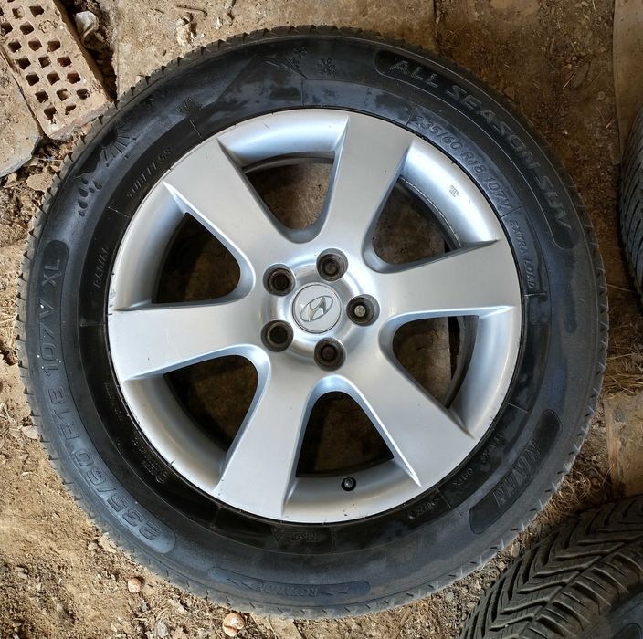 Джанти с гуми 235/60/18 Hyundai
