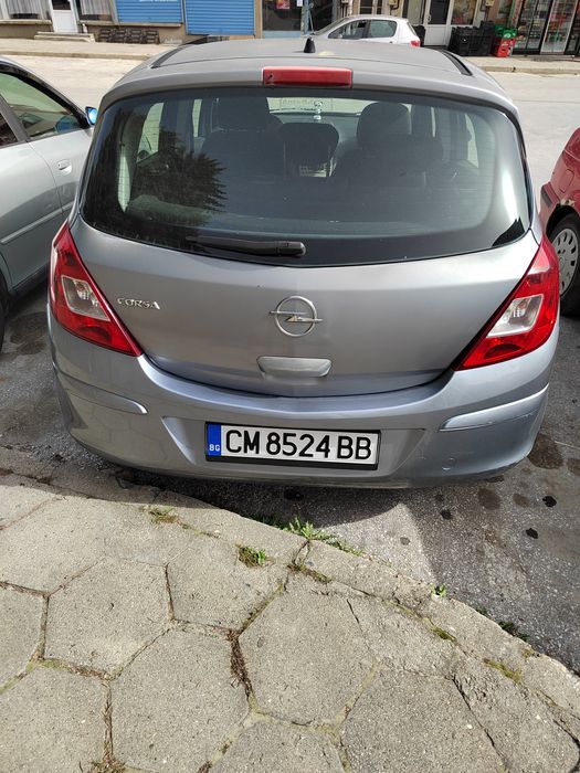 Автомобил Опел corsa