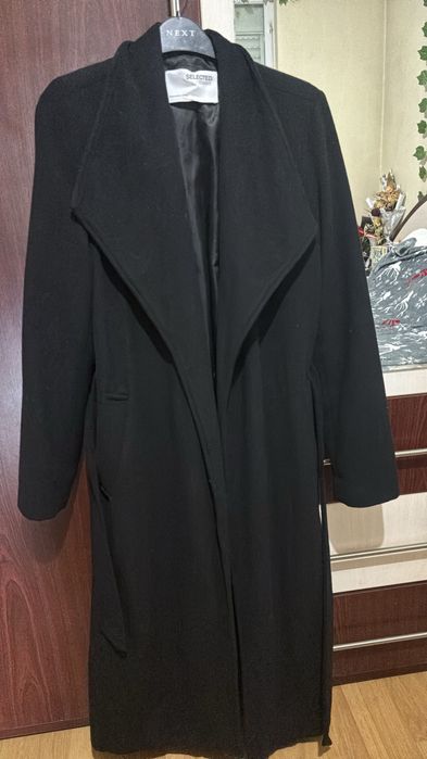 Дълго дамско палто