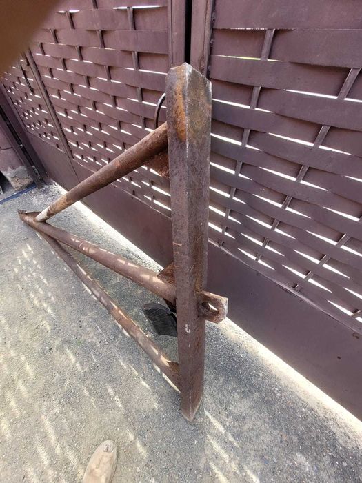 Продам жесткую сцепку для грузовых машин