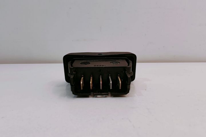 Buton Electric DAV 22681 Dacia Logan prima generatie seria