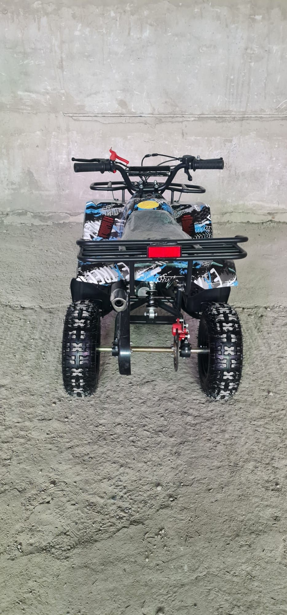 ATV Quad adus din Germania cu motor pe benzina in 2 timpi cu roti pe 6