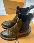 Ghete Louis Vuitton IMPECABILE 38