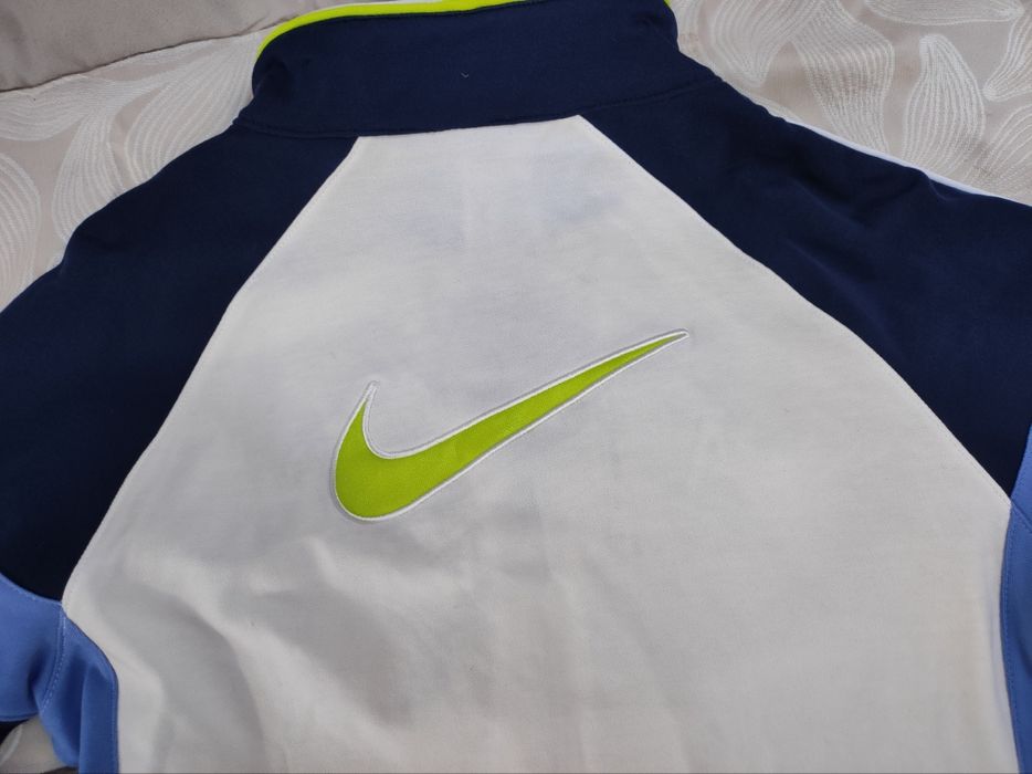 Оригинални Nike блузи