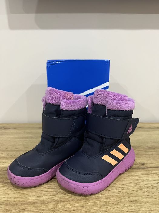 Зимни ботуши за момиче Adidas
