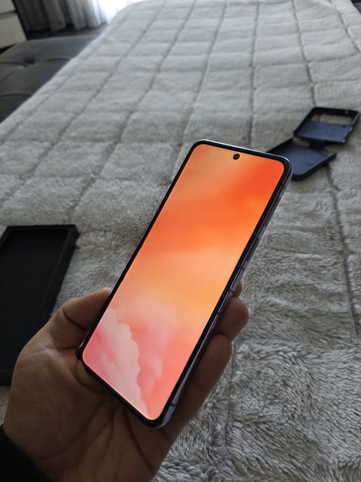 Samsung Galaxy Z FLIP4 Purple