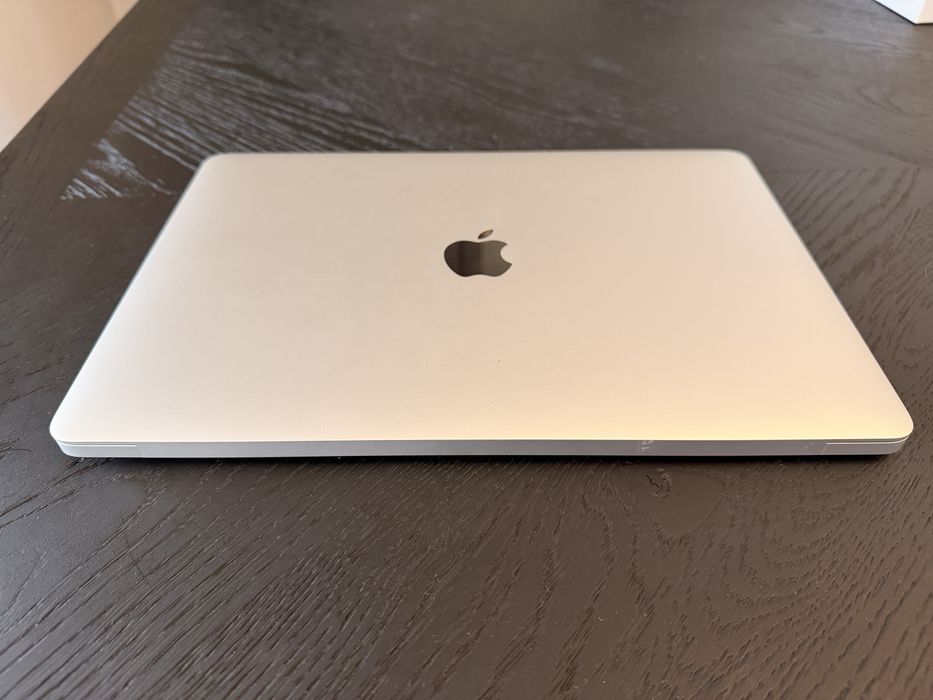 MacBook Air Retina 13” - Impecabil