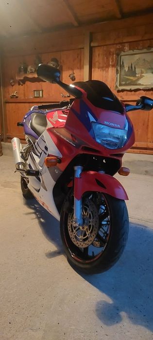 Honda CBR 600F 3