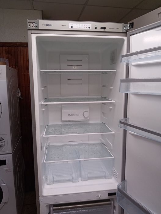 Иноксов комбиниран хладилник с фризер Бош Bosch 2год.Гаранция