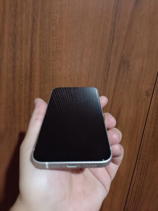 Iphone 12 акб 89% без ремонта