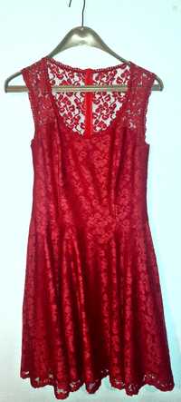 Червена дантелена рокля Junona