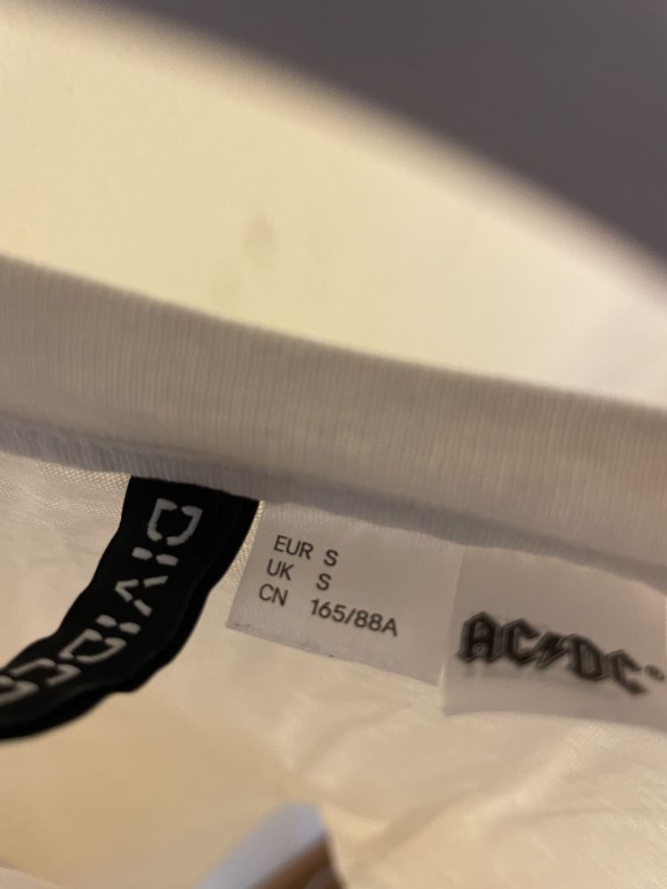 Топ на H&M Divided