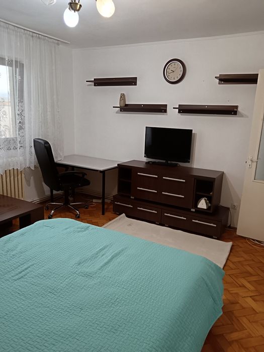 Dau in chirie apartament cu doua camere situat in Mănăștur.