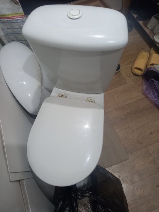 Белый унитаз бу напольный