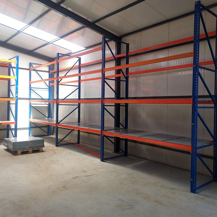 Rafturi metalice reglabile