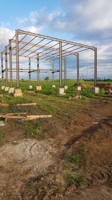 Executăm hale metalice din orice mărime dorește clientul