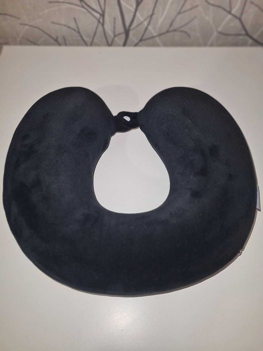 Perna de Calatorie pentru Gat SuportO, din Spuma cu Memorie