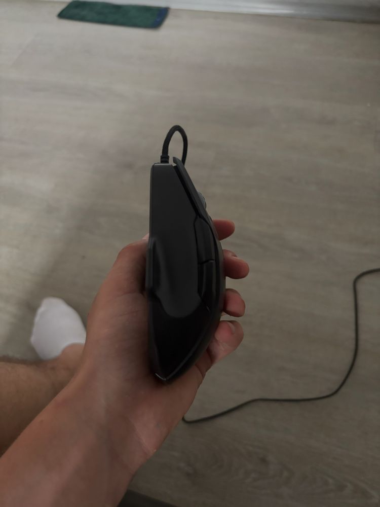 vand tastatura mecanica si mouse gaming