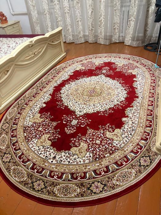 Ковер овальный б/у