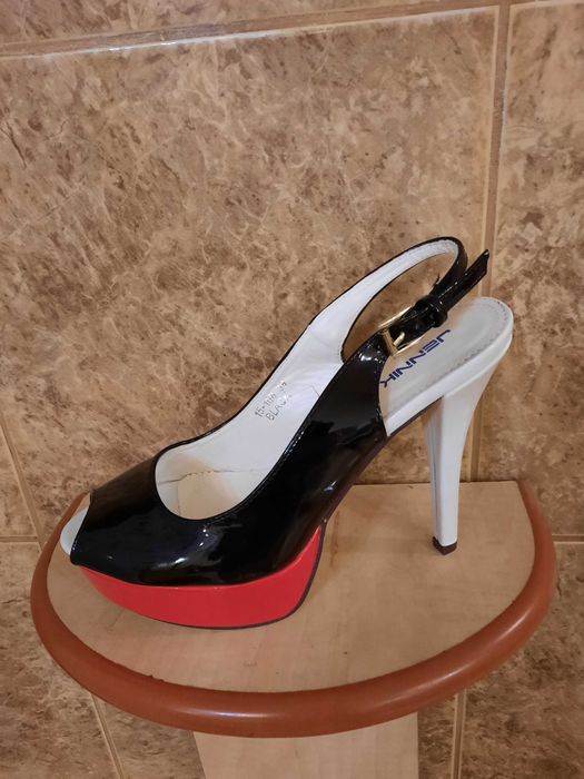 sandale Jennika negre 39