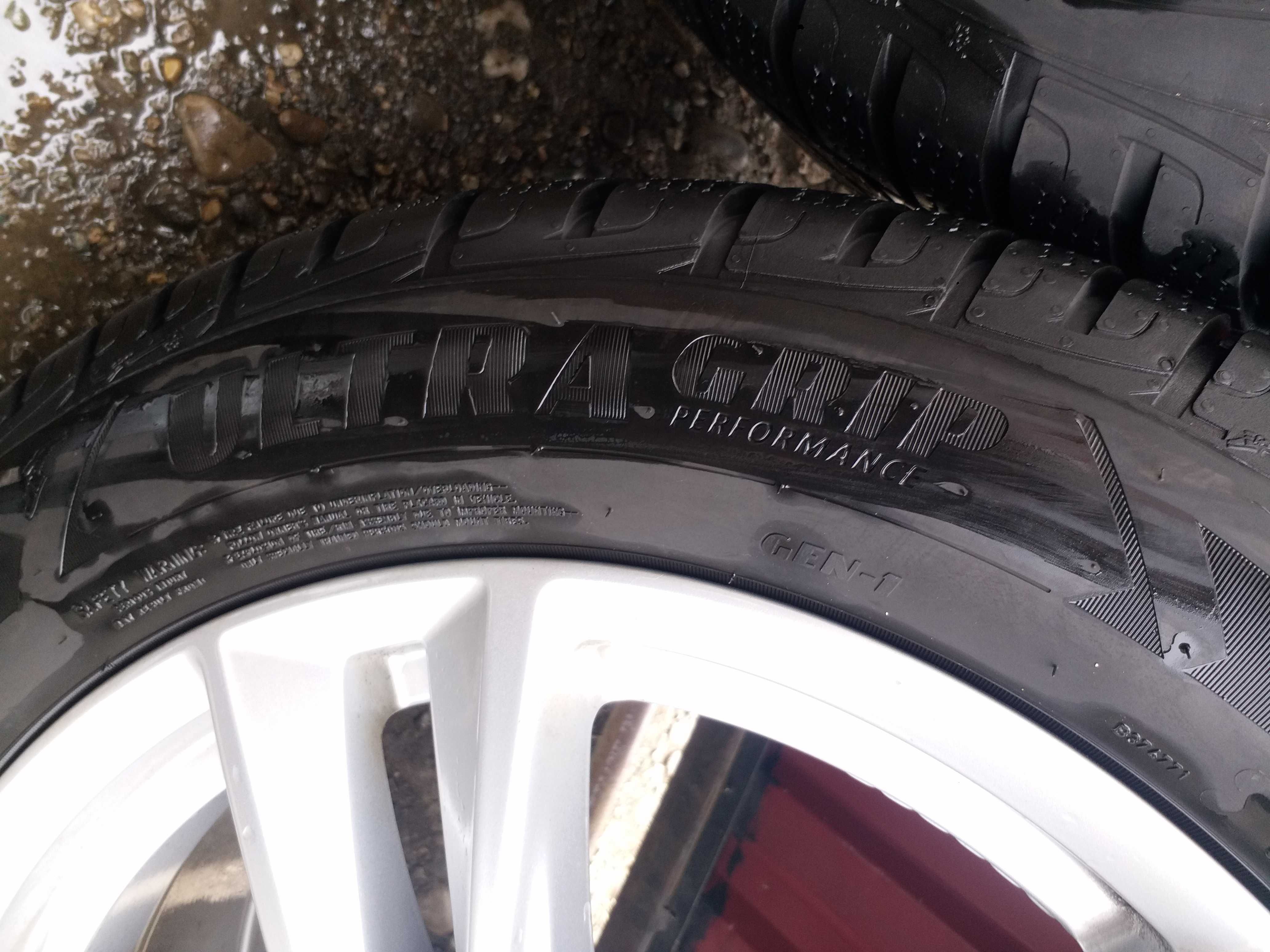 Set 4 Anvelope Iarna GoodYear Utra Grip 235 55 R18 Dot 2019