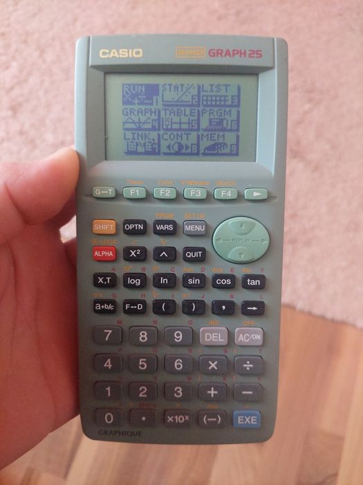 Calculator cu grafica Casio graph 25 ,functional