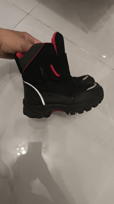 Зимние детские сапожки