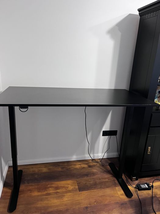 masa de birou cu reglaj electric