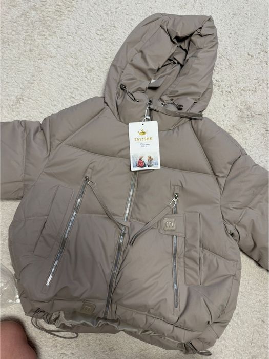 Зимняя куртка укороченая